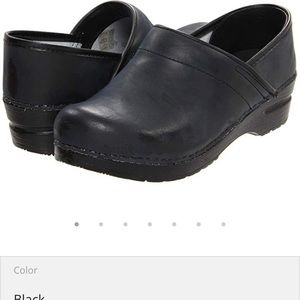 ‼️CLOSET CLEAR-OUT!💖✨Sanita clogs✨✨